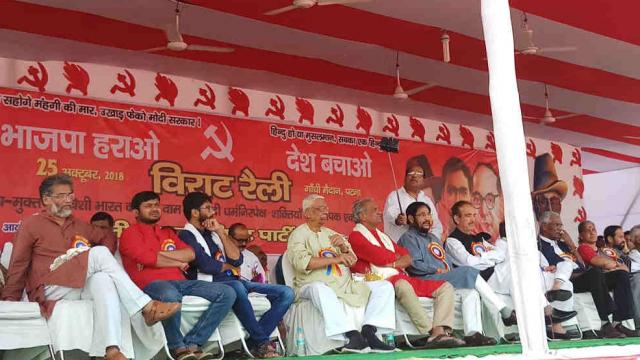 युवाओं पर भरोसा