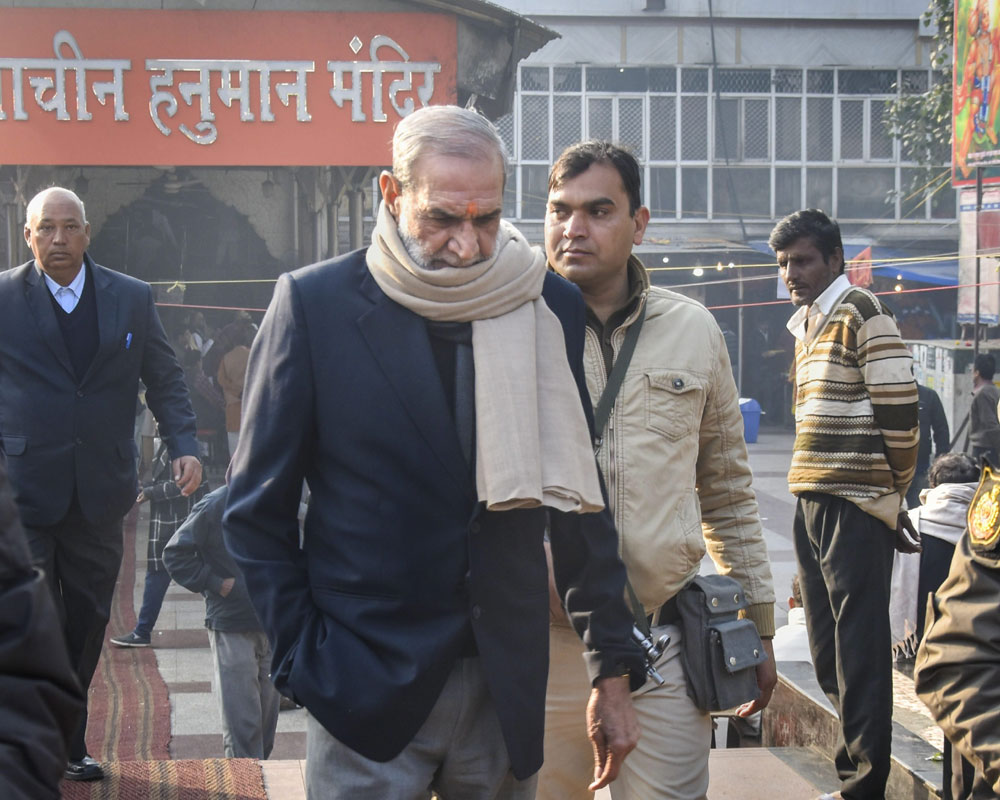 सज्जन ने कोर्ट में किया सरेंडर 