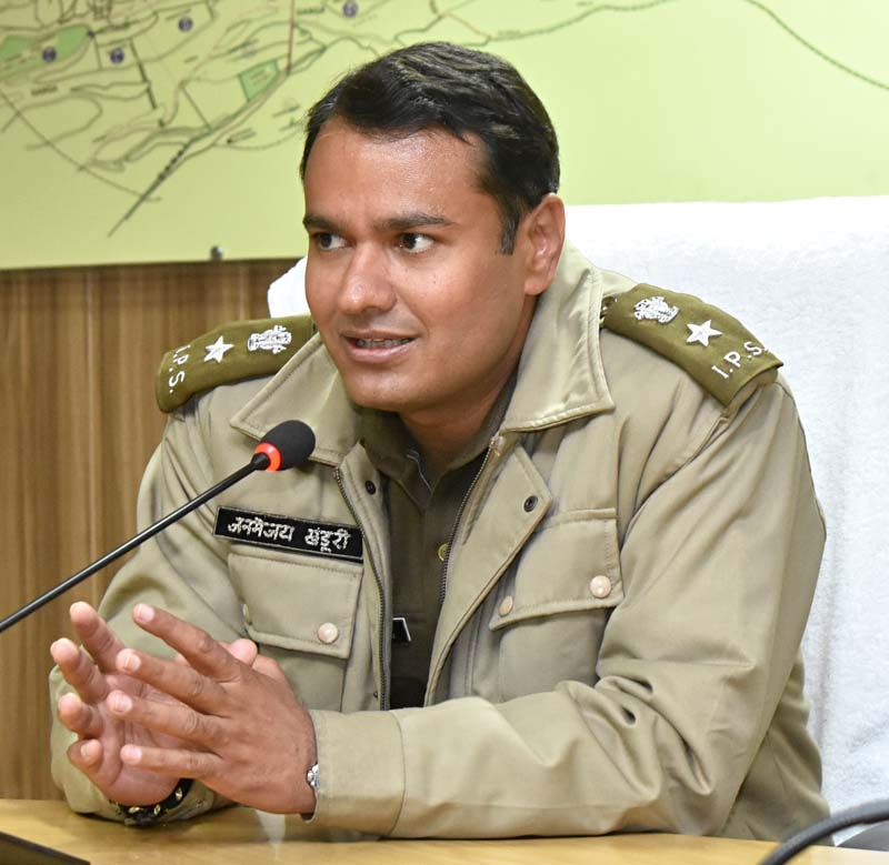 ‘अपराधियों से निपटने का अच्छा अनुभव है’