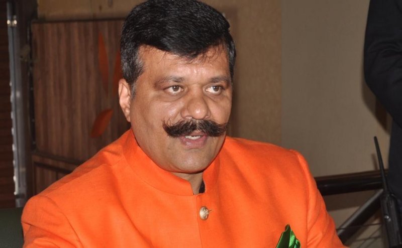 निशंक के खिलाफ ताल ठोकते चैंपियन