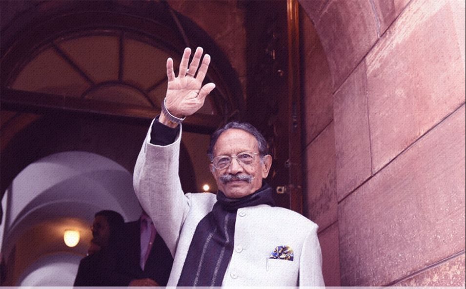 पुत्र और शीर्ष में घमासान