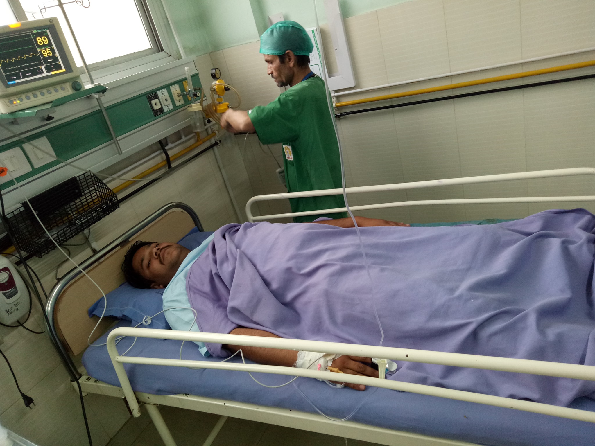 आरोपी को राजनीतिक संरक्षण