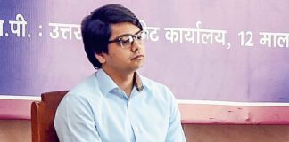 तो क्या बसपा में मायावती के वारिस बनेंगे आकाश?