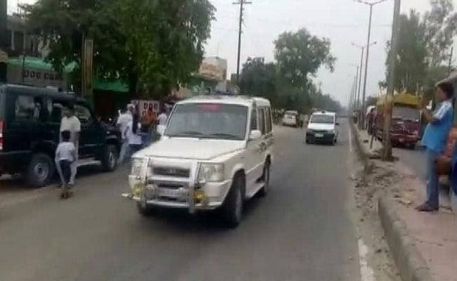 दलित महिलाओं को छेडछाड का विरोध करने पर दबंगो ने कार से कुचला,दो की मौत