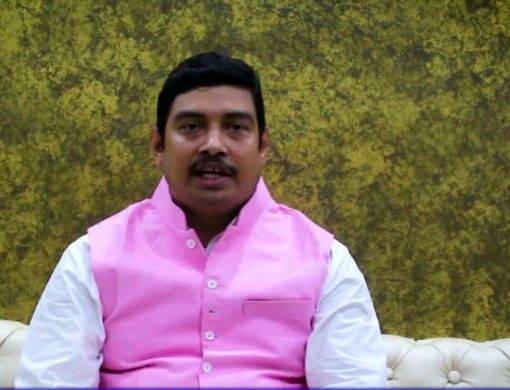 डेढ माह से नवनिर्वाचित रेप आरोपी सांसद को नही ढूंढ पाई पुलिस