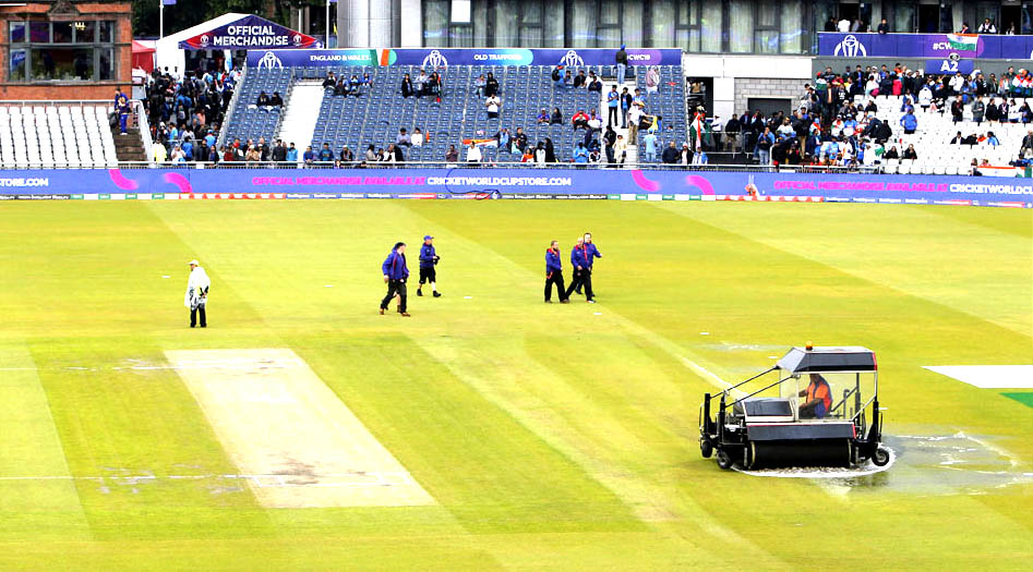 बारिश के कारण अधूरा रहा भारत-न्यूजीलैंड सेमीफाइनल मैच आज खेला जाएगा 