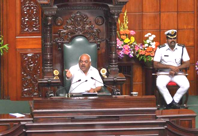आज  हो सकता है कर्नाटक के नाटक का अंत 