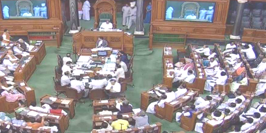 प्रधानमंत्री से जबाब की मांग पर अड़ा विपक्ष 