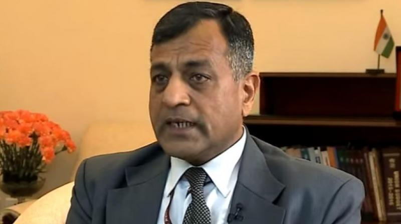 आयकर विभाग के दायरे में आयी चुनाव आयुक्त अशोक लवासा की पत्नी