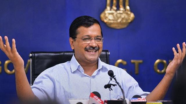 केजरीवाल ने सस्ती प्याज बेचकर दिल्ली में प्याजी आंसू रोके