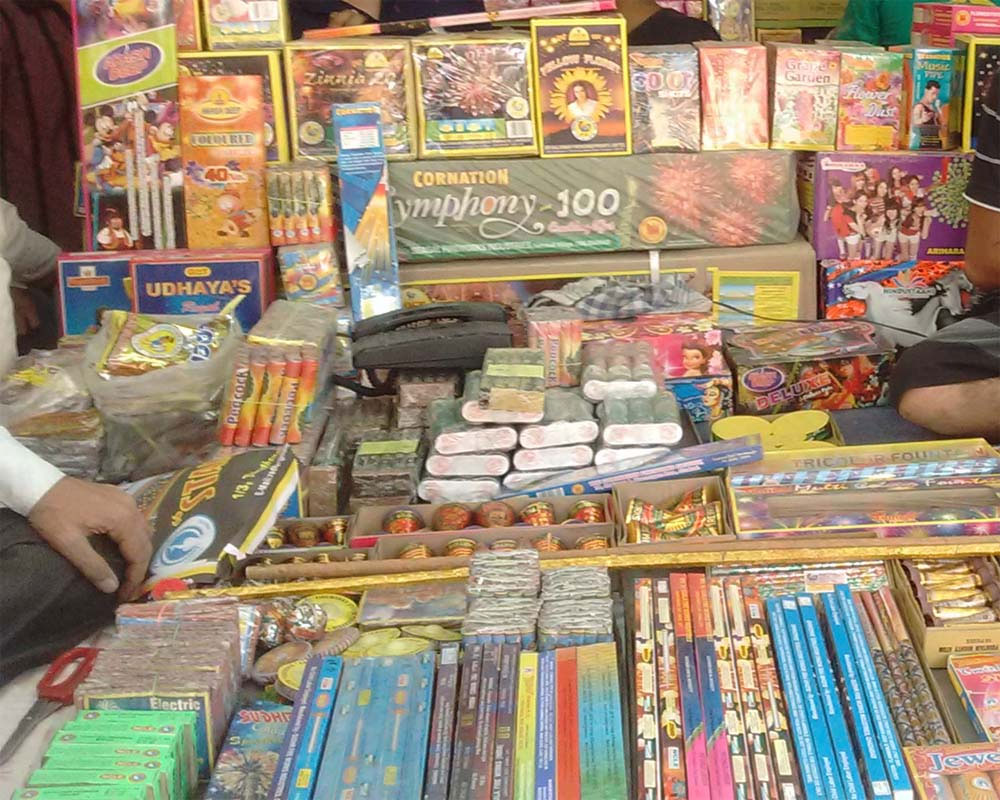इस बार की दिवाली ,ग्रीन पटाखों वाली 