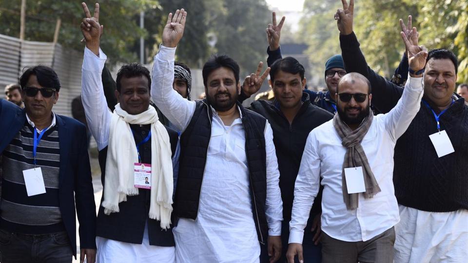 दिल्ली की जनता ने अमित शाह और BJP को करंट पहुंचा दिया: अमानतुल्लाह खान