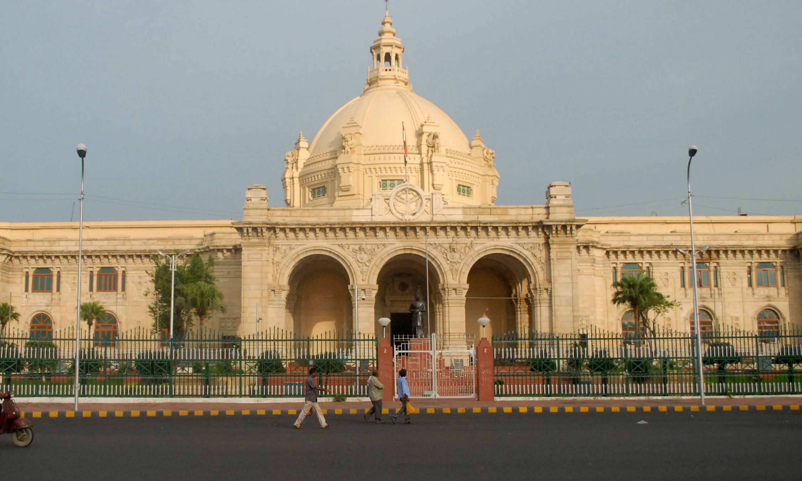 UP विधानसभा जीतने की शतरंजी बिसात  