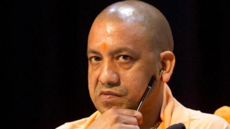 योगी के राज में राजकोष के लुटेरे ले रहे हैं चैन की सांस