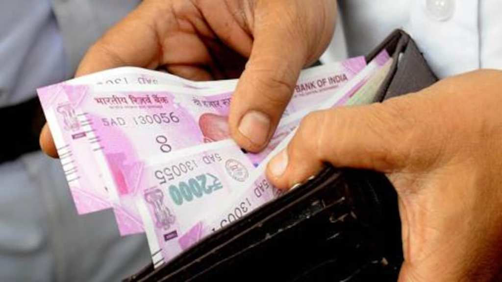 तीन महीने की सैलरी EPF खाते से निकाल सकेंगे कर्मचारी, पर इन्हें नहीं मिलेगा लाभ