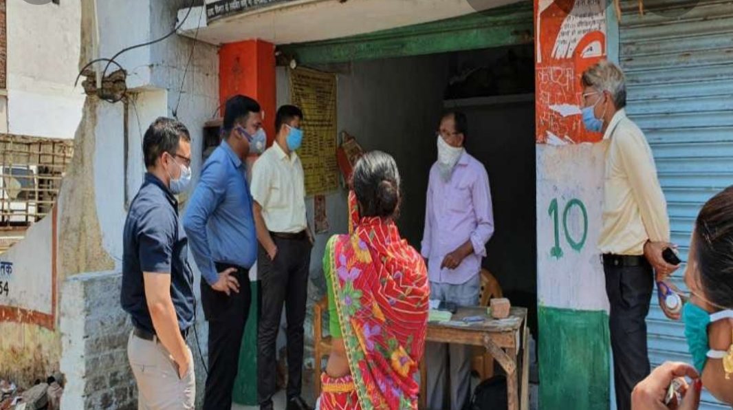 दिल्ली में राशन दुकानदार से 35 को हुआ कोरोना पॉजिटिव, जांच जारी