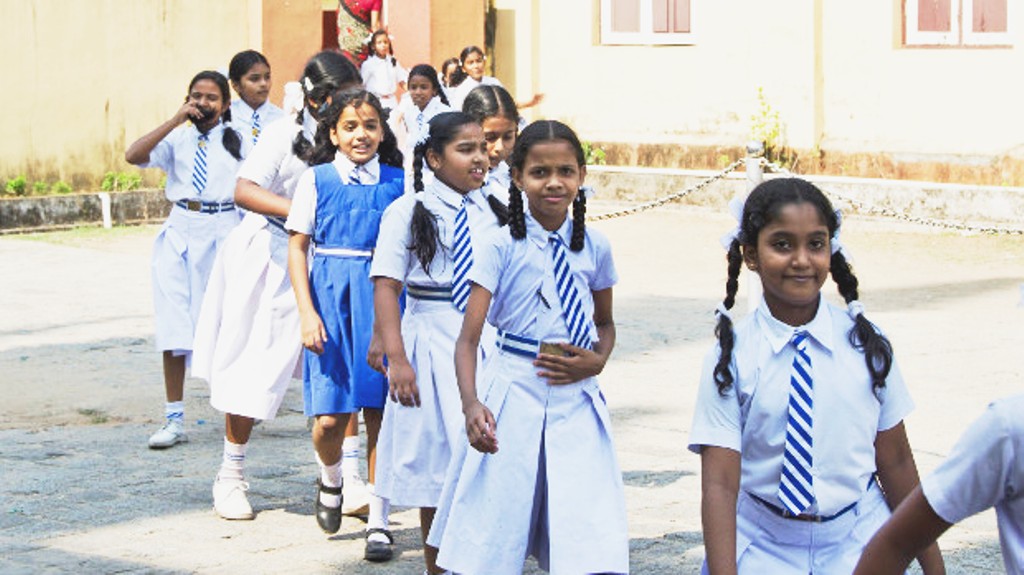 उत्तराखंड सरकार ने कहा, विद्यालयों में एडवांस फीस या फीस बढ़ाने पर होगी सख्त कार्रवाई