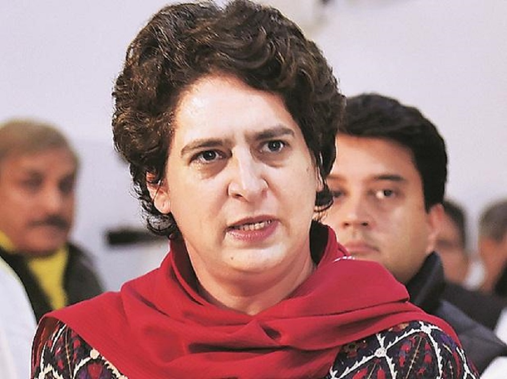 दाने-दाने को मोहताज हैं बनारस के बुुनकर, प्रियंका ने योगी को लिखी चिट्ठी