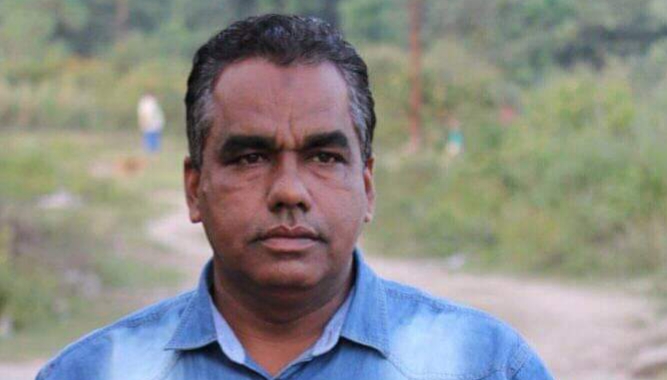 पत्रकार अहसान के पक्ष में मातृ सदन,कहा पुलिस ने निकाली व्यक्तिगत दुश्मनी
