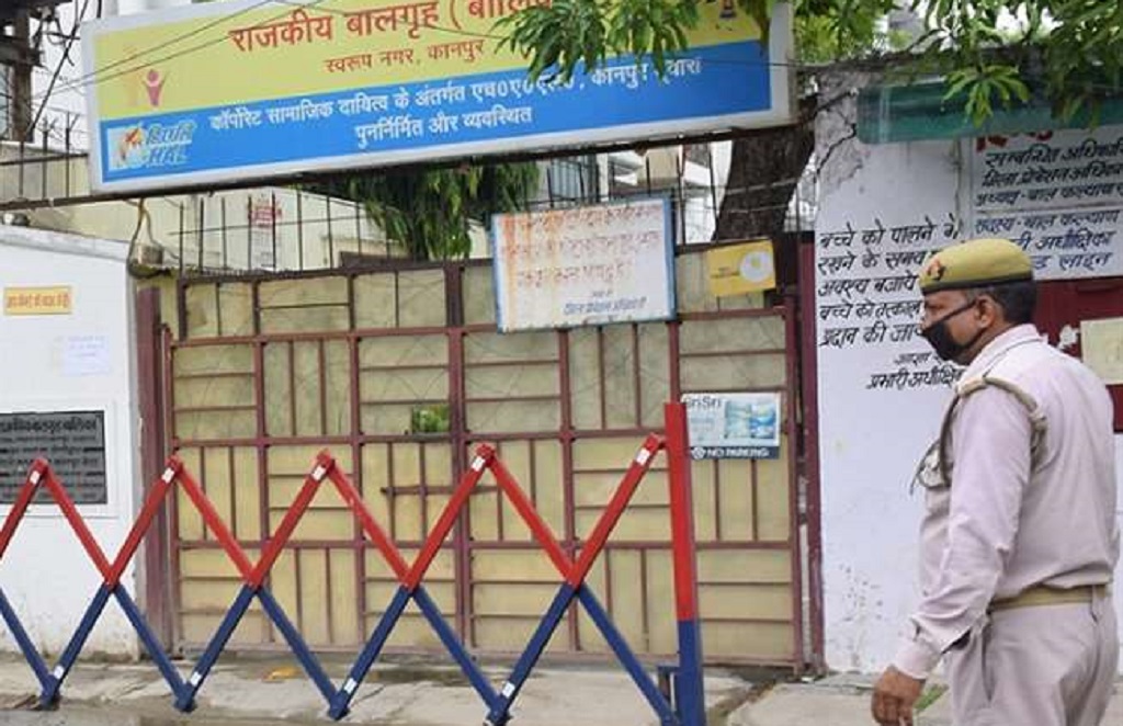 कानपुर बालिका गृह मामले की रिपोर्टिंग करने गए पत्रकारों को पुलिस ने बंधक बनाकर पीटा