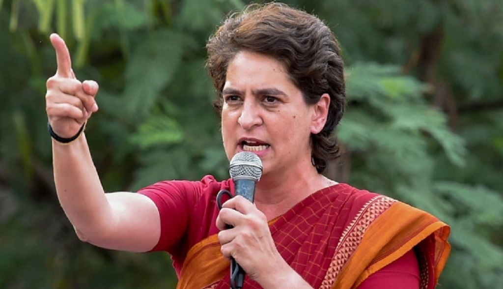 प्रियंका गांधी ने बाल आयोग के नोटिस पर कसा तंज, कहा- इंदिरा की पोती हूं BJP की अघोषित प्रवक्ता नहीं