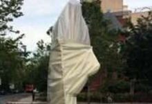 ÓñàÓñ«ÓÑçÓñ░Óñ┐ÓñòÓñ¥: Óñ«Óñ╣Óñ¥ÓññÓÑìÓñ«Óñ¥ ÓñùÓñ¥ÓñéÓñºÓÑÇ ÓñòÓÑÇ Óñ¬ÓÑìÓñ░ÓññÓñ┐Óñ«Óñ¥ ÓñòÓÑï Óñ¬ÓÑìÓñ░ÓñªÓñ░ÓÑìÓñÂÓñ¿ÓñòÓñ¥Óñ░Óñ┐Óñ»ÓÑïÓñé Óñ¿ÓÑç Óñ¬Óñ╣ÓÑüÓñéÓñÜÓñ¥Óñ»Óñ¥ Óñ¿ÓÑüÓñòÓñ©Óñ¥Óñ¿