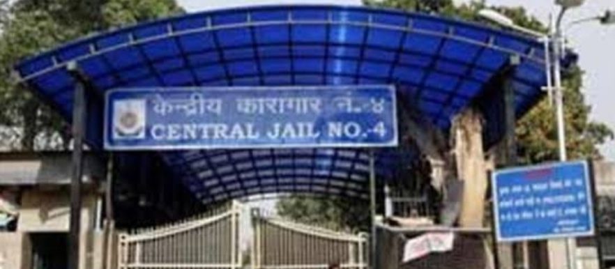 तिहाड़ में कैदी ने की आत्महत्या, सास के मर्डर केस में गया था जेल