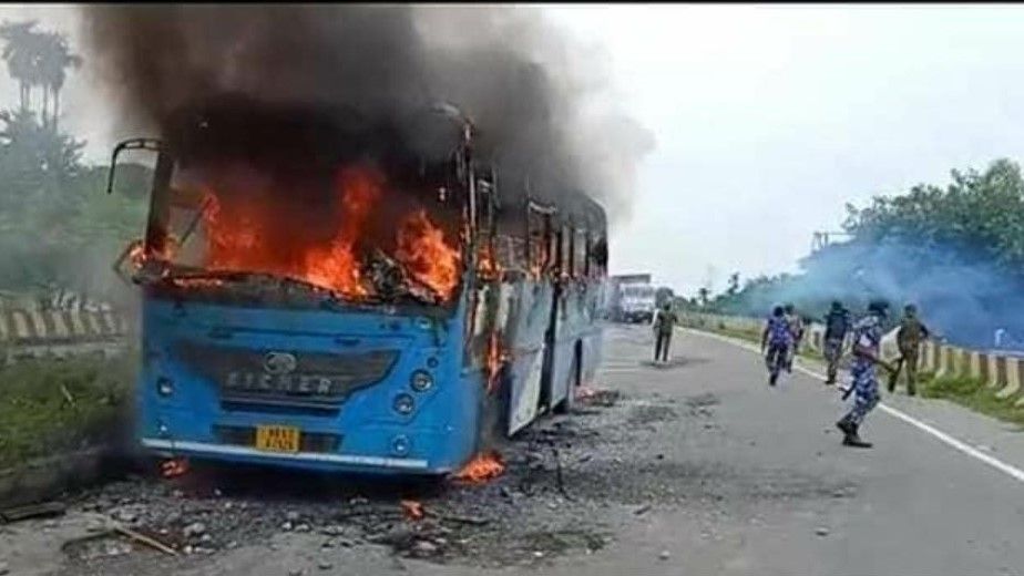 छात्रा से रेप और हत्या की खबर से पश्चिम बंगाल में फूटा जनाक्रोश