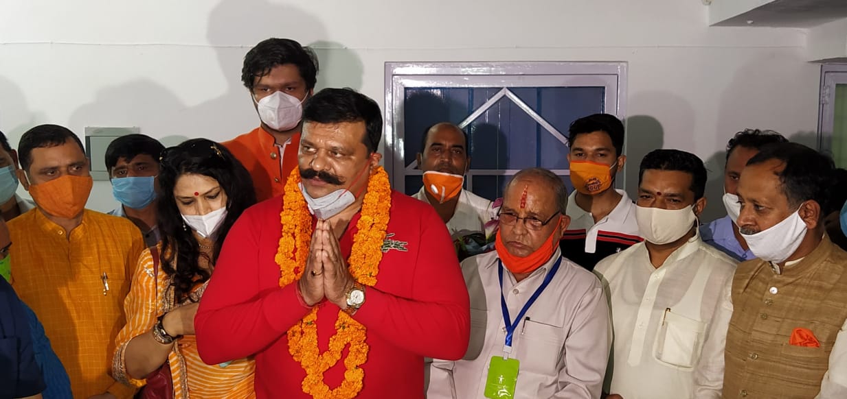 चैंपियन को पाटीॅ में शामिल कर भाजपा ने उत्तराखंड विरोधी होने का परिचय दिया