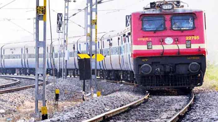 आज से दौड़ने लगी है देश की पहली किसान ट्रेन