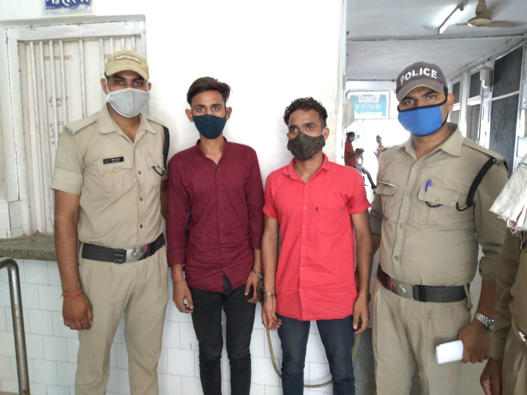 रोशनाबाद की अस्थाई जेल से आज सुबह 8 कैदी फरार