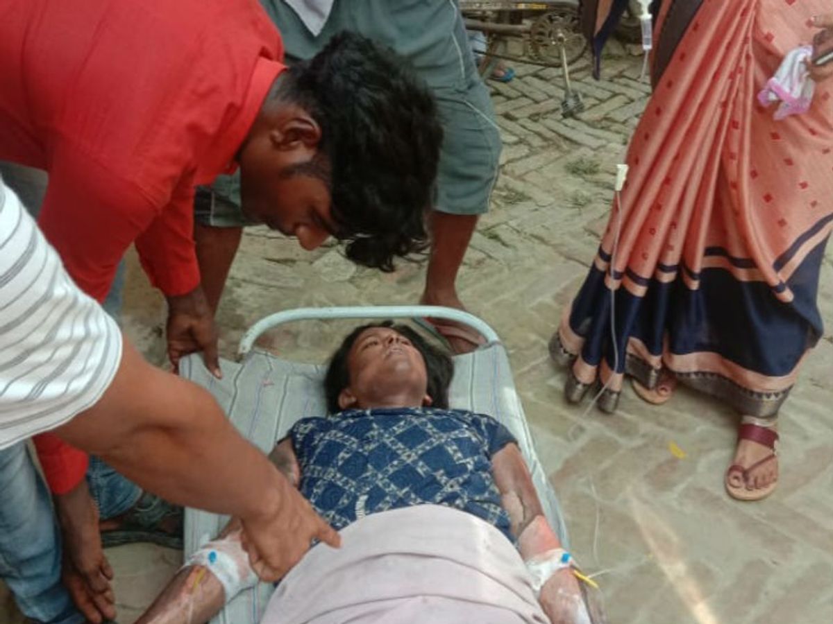 पत्रकार की पुत्री को दबंगो ने पेट्रोल डालकर जिंदा जलाया, मौत