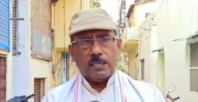 संवेदनहीन सरकार: इलाज के अभाव में रेलवे का सेवानिवृत्त कर्मचारी कल करेगा आत्मदाह