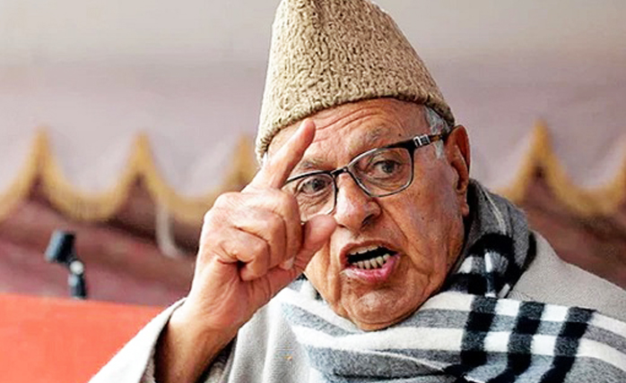 फारुख ने कहा कि 370 हटाने में मोदी सरकार का साथ देने वाले सभी देशद्रोही 