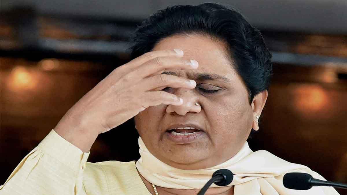 माया का टूटता मायाजाल