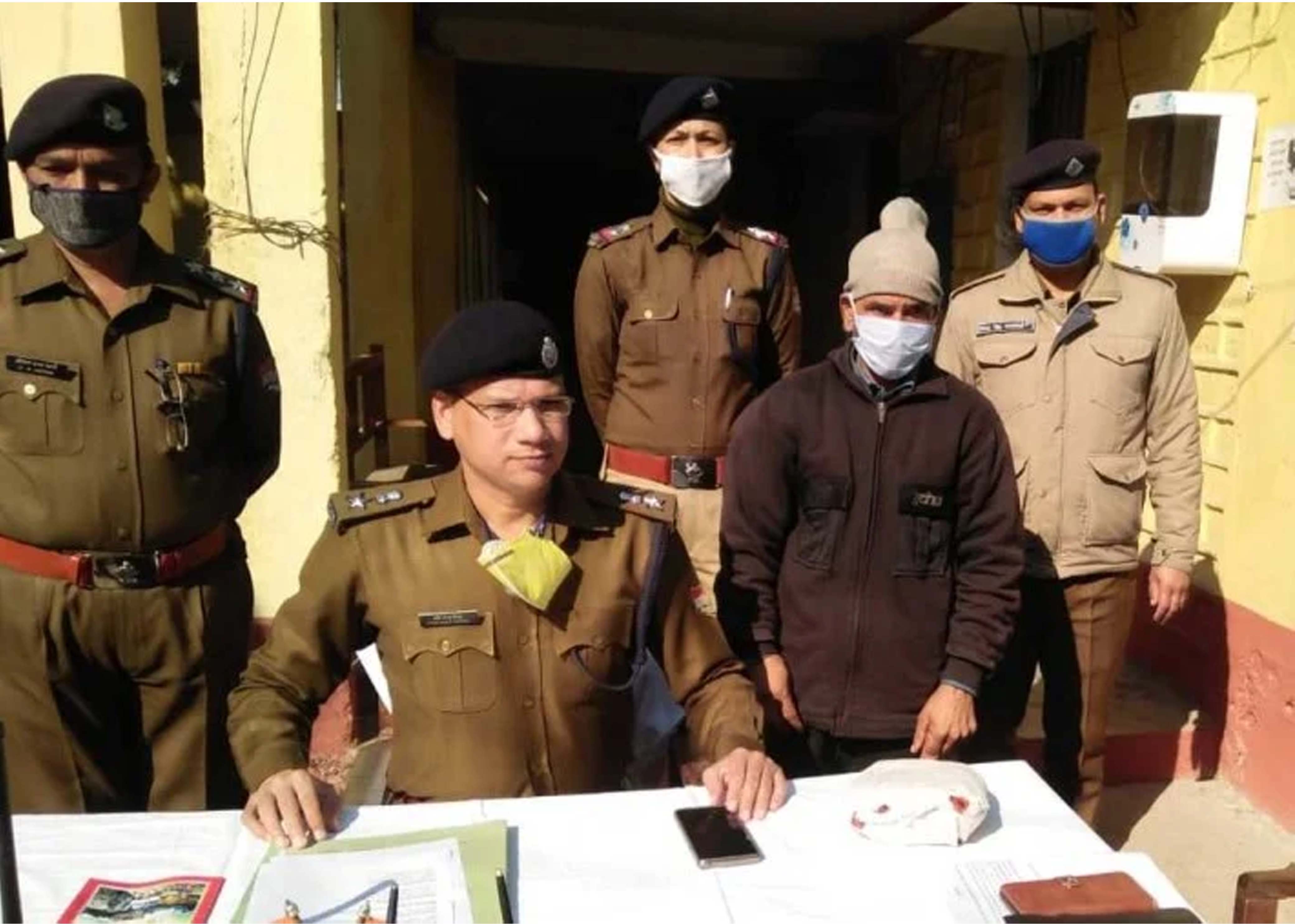 नशा मुक्त अभियान के तहत पकड़ी गई 25 किलो चरस
