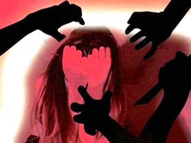 बदायू कांड : पूजा करने गई महिला की गैंगरेप के बाद हत्या , प्राइवेट पार्ट में घुसाई रॉड 
