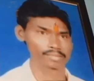 कोरोना वैक्सीन लेने वाले वाॅलियटर की मौत से दुखी हैं परिजन