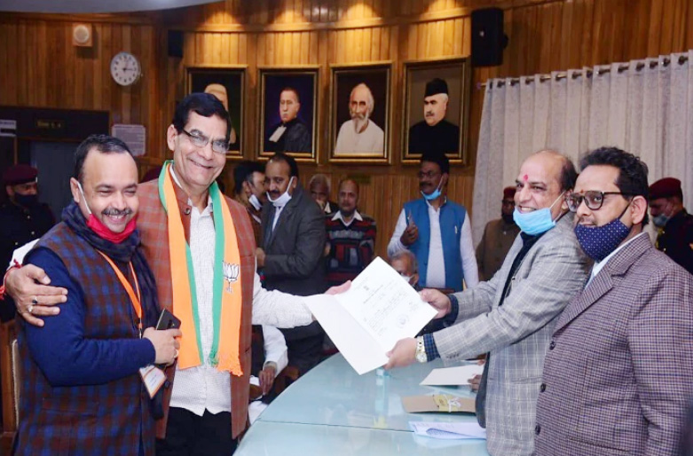 यूपी विधान परिषद में भाजपा के 10 सपा के दो सदस्य हुए निर्वाचित