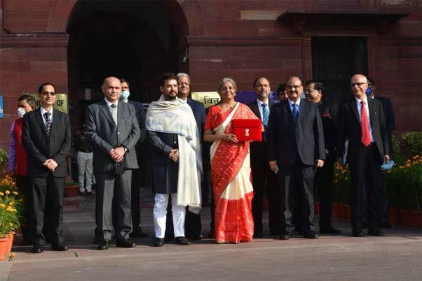 हेल्थ बजट 2021 : स्वास्थ्य बजट में 135 परसेंट का इजाफा,जानें क्या-क्या है खास