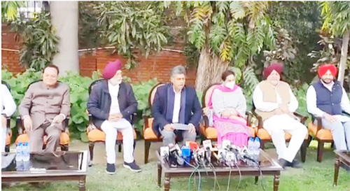 कृषि कानूनों के खिलाफ संसद में प्राइवेट मेंबर्स बिल लाएगी कांग्रेस