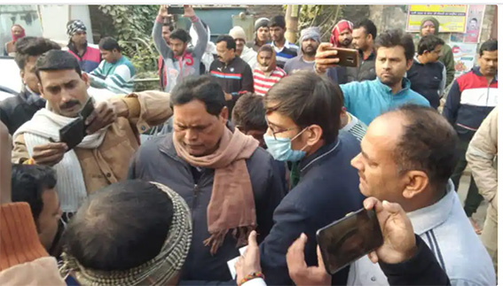 यूपी 10 वां राज्य जहां चुनाव से पहले पड़े आईटी के छापे