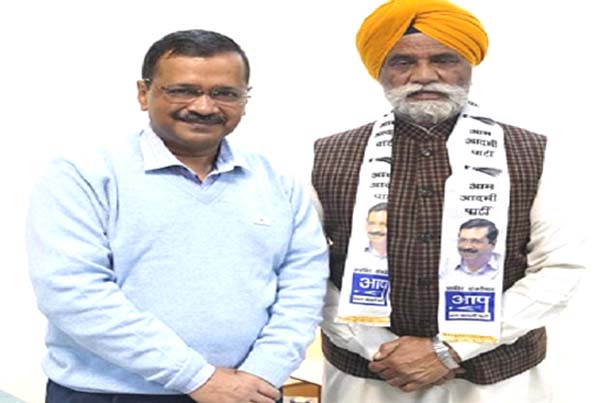 कांग्रेस का हाथ छोड़ आप में हुए शामिल जोगिंदर मान