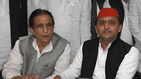 सपा से दूर जाते आजम