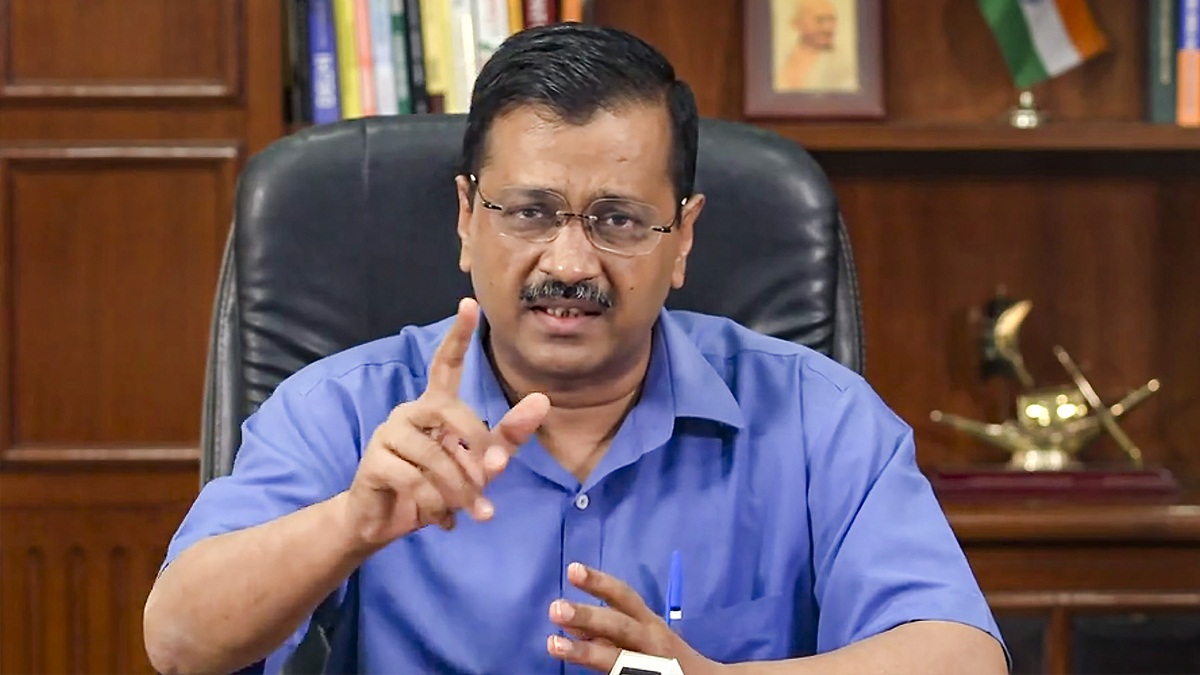 केजरीवाल ने की घोषणा, मजदूरों को देंगे 5000 रुपये हर्जाना