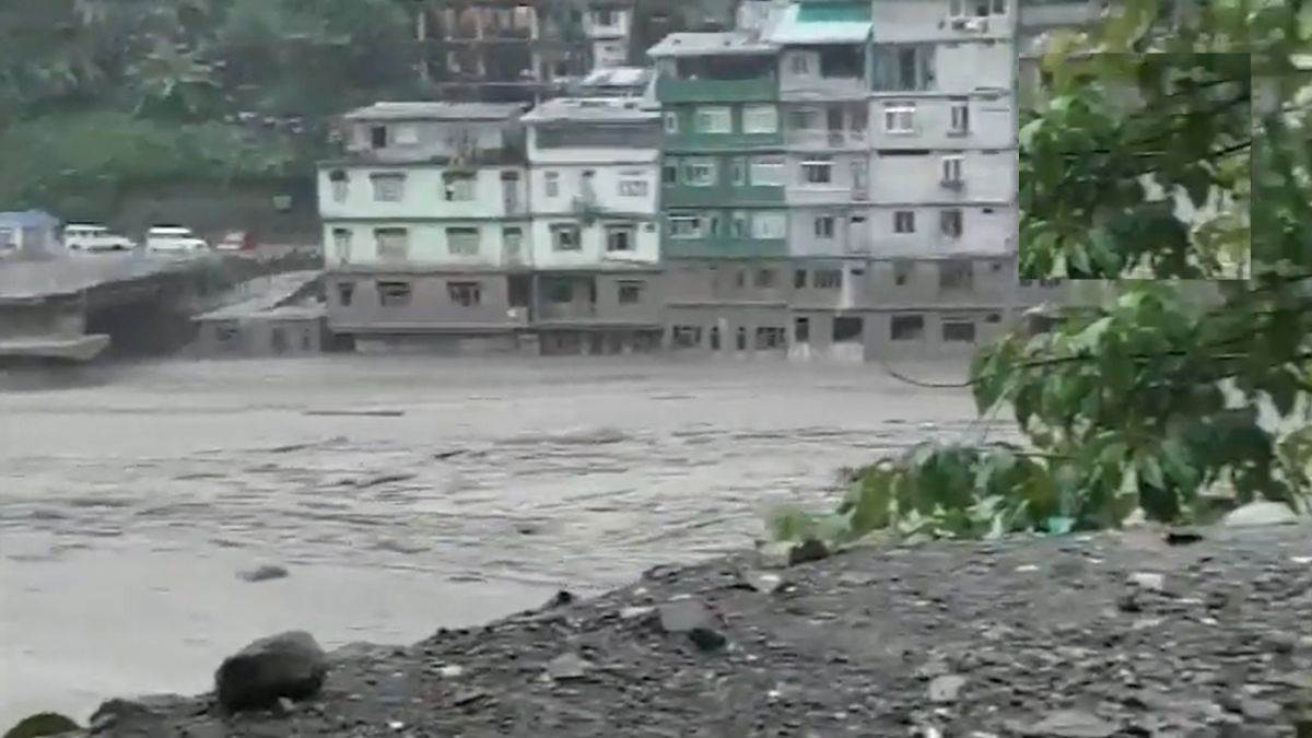सिक्किम में बादल फटने से आई बाढ़, सेना के 23 जवान लापता
