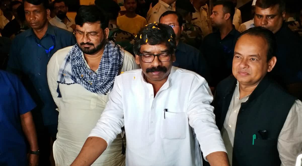 अंततः ईडी की गिरफ्त में सोरेन