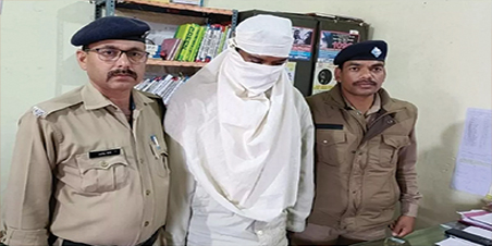 अपने ही जाल में फिर फंसा शिकारी