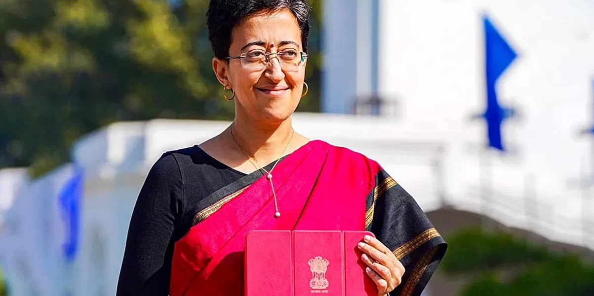 दिल्ली सरकार महिलाओं को हर महीने देगी 1000 रुपये