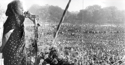 आत्ममुग्ध, अंधविश्वासी और सनकी इंदिरा